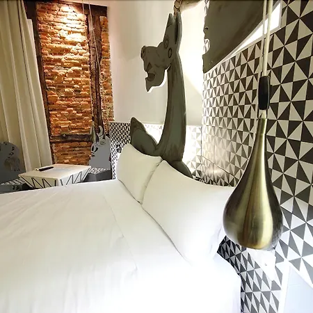 Basque Boutique By Gaiarooms Pensión 2*