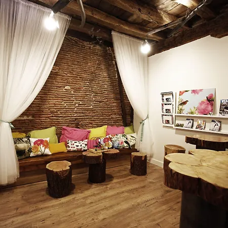 Pensión Basque Boutique By Gaiarooms 2*