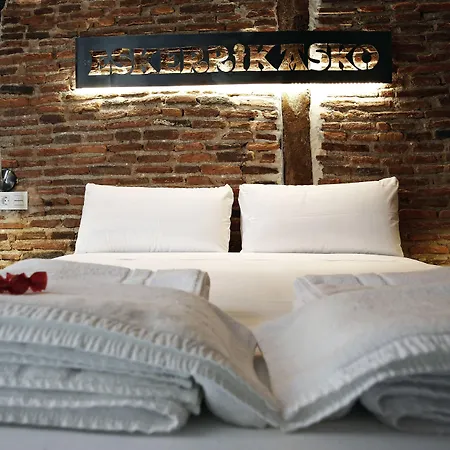 Basque Boutique By Gaiarooms Pensión 2*
