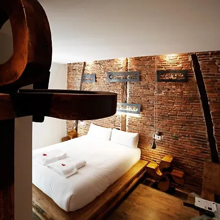 Basque Boutique By Gaiarooms Pensión