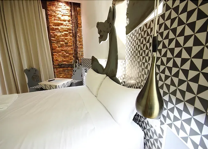 Basque Boutique Pensión 2*